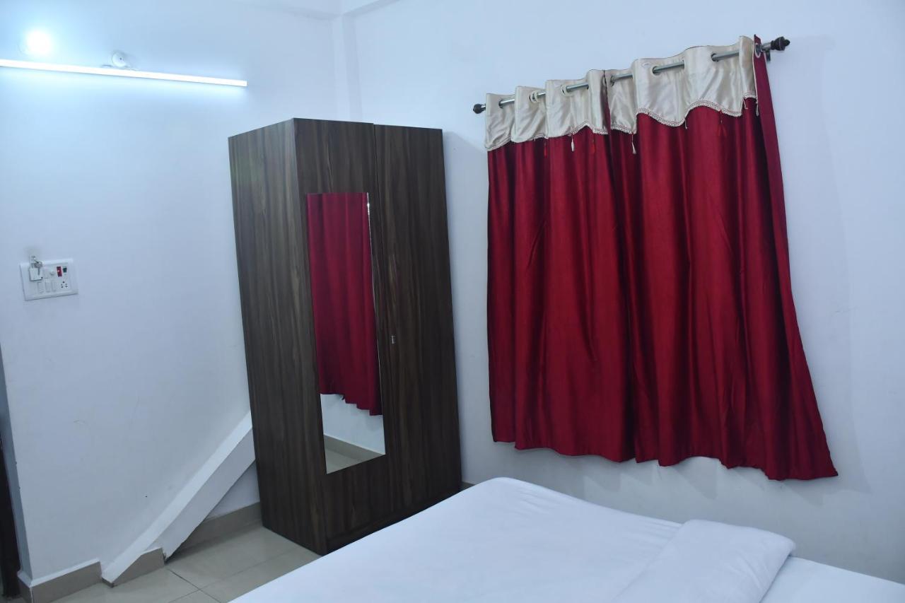 Hotel Awadh Palace Sahjanwa 외부 사진