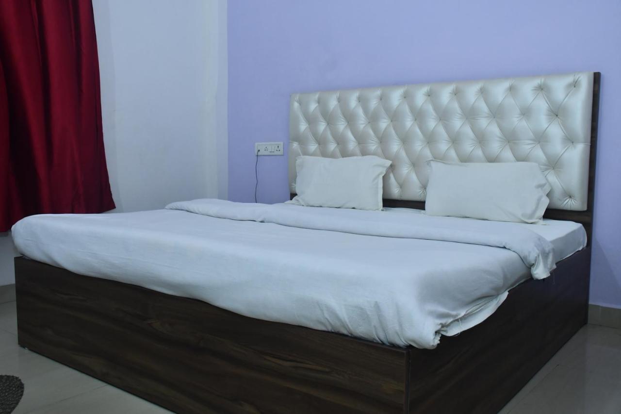 Hotel Awadh Palace Sahjanwa 외부 사진